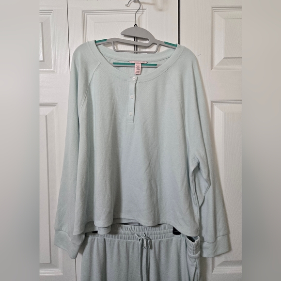 Victoria's Secret Waffle Knit Pajama Set in Light Blue/Green Color, XL, EUC - Picture 3 of 6